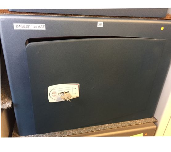 Burton Safes Torino S2 Special - Size 3