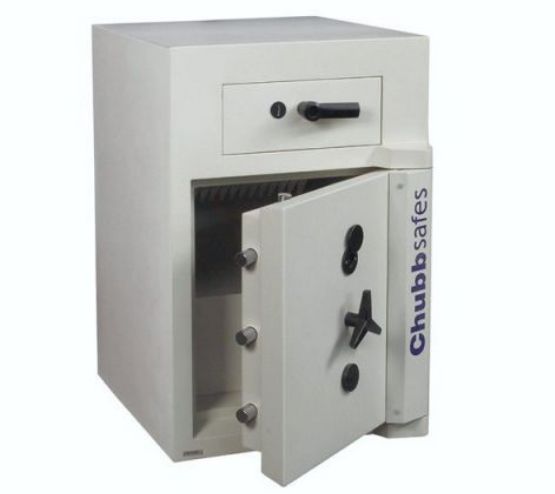 Chubbsafes Europa Deposit Grade 1 - Size 2