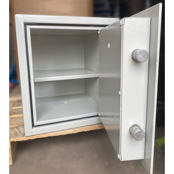 Dudley Safes Refurbished Harlech 3000 - Size 1